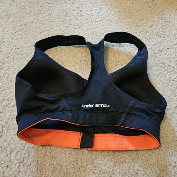 Under Armour Heat Gear 32D Black Compression Sports Bra Front Zip Pre—Owned. - Picture 4 of 8